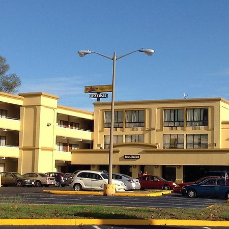 Diamond Inn & Suites Richmond Buitenkant foto