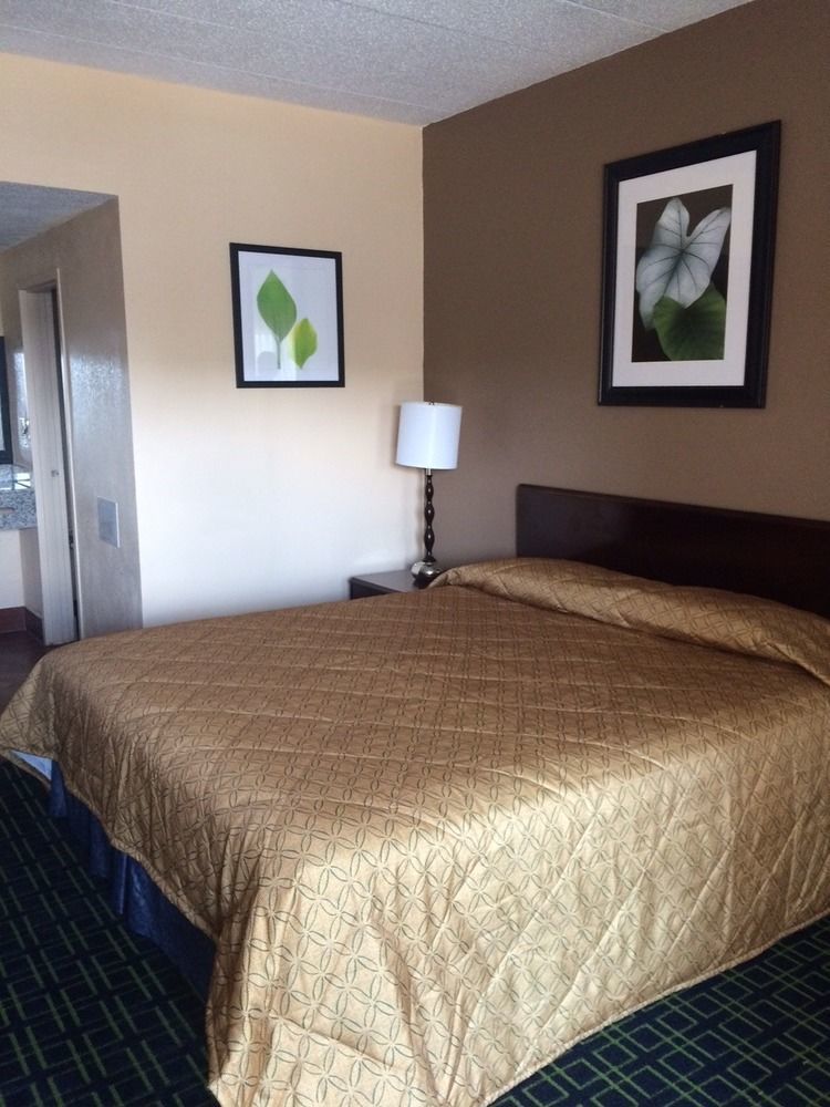 Diamond Inn & Suites Richmond Buitenkant foto