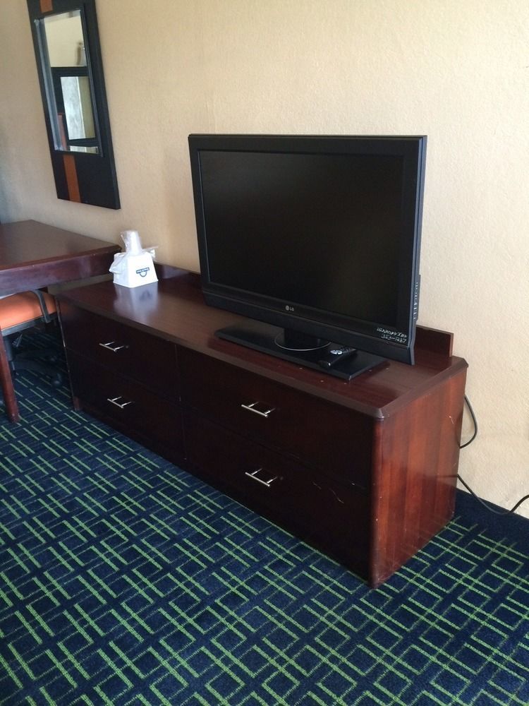 Diamond Inn & Suites Richmond Buitenkant foto